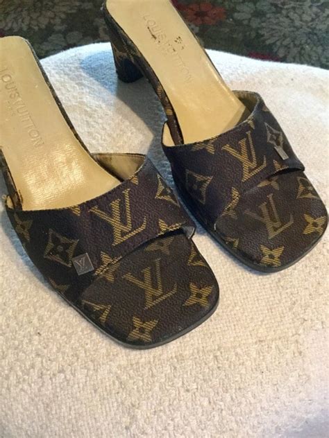 Vintage Louis Vuitton “Zoe” open toe kitten heel 